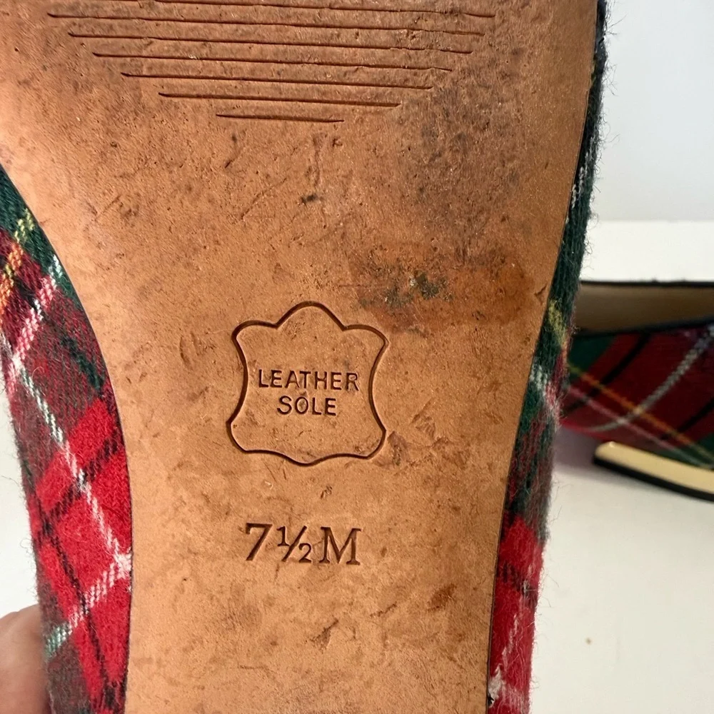 Talbots Red and Green Tartan Plaid With Embroidered Snowflake Loafers, Sz 7.5